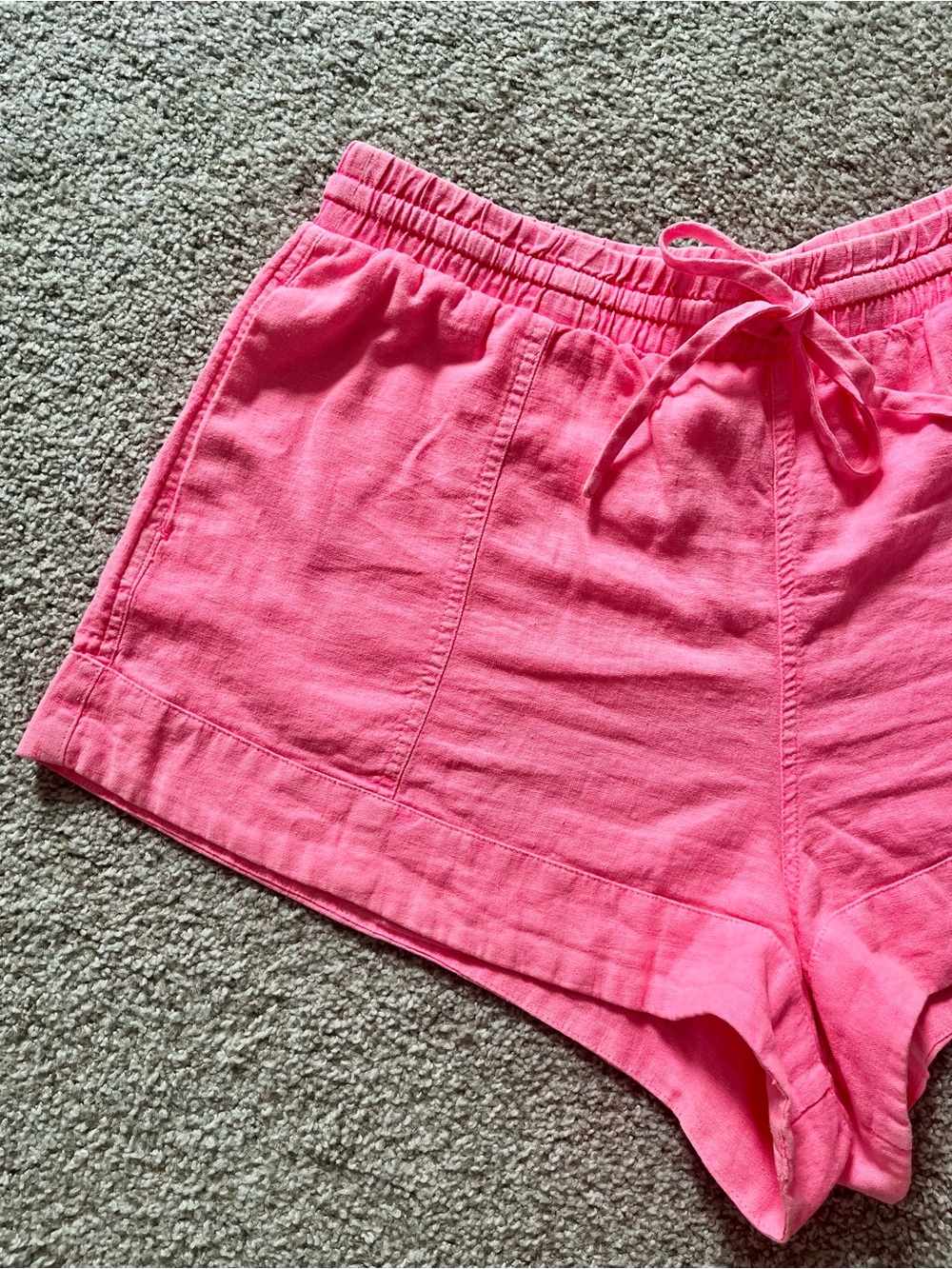 Universal Thread Drawstring Casual Shorts - Picture 2 of 4